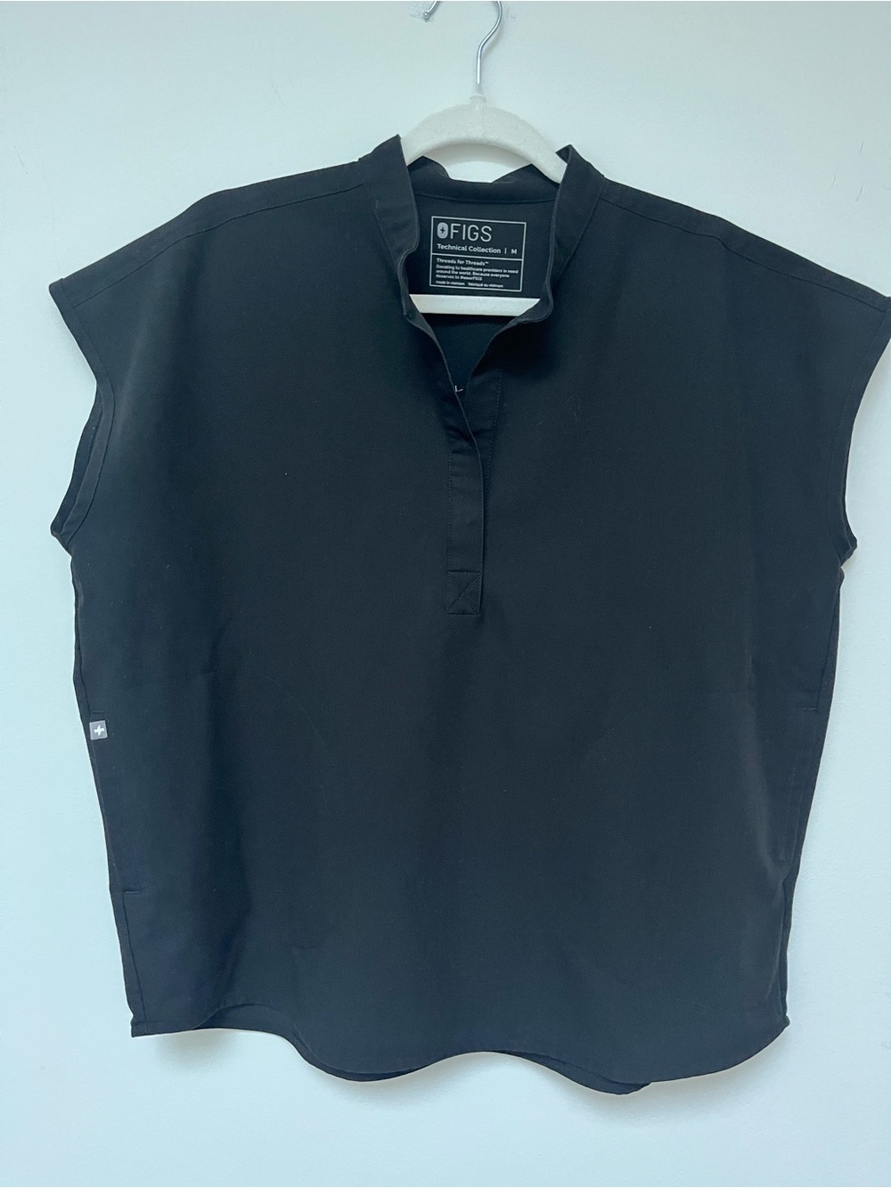 Figs Oversized Rafaela Scrub Top Black Medium